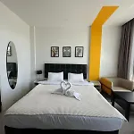 Chill-Long Inn