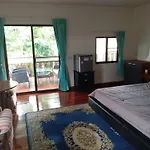 Lyndale Lodge
