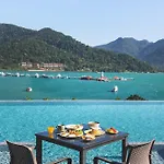Bhuvarin Resort