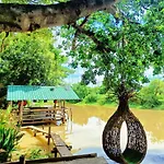 Baandin Rimnum Resort