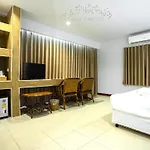 Haadson Resort
