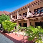Street Zone Home Stay By Little Paradise