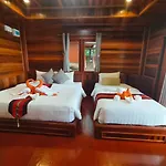Kohjum Seafront Resort