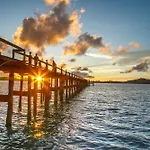 Jansom Beach Resort