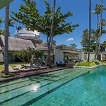 Fashionable Villa Malabar Beachfront 5 Bedrooms Plus 2 Kid\'S Bedrooms