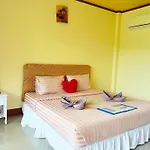Khao Sok Country Resort