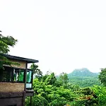 Keeree Loft Resort