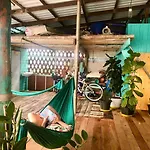Rub Lom Chom Klong Homestay