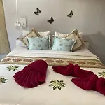 Mada Lanta Mai Keaw