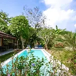 Bungalow Villa Cha Cha