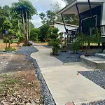 Phra Ae Apartments