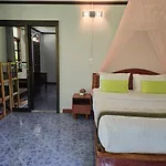 Malulee Khaosok Resort