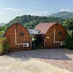 Seaview Eagles Nest Cabins