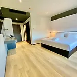 9D City & 9D Express Hotel