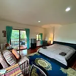 Lyndale Lodge