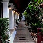 Al\'S Resort