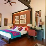 Zantiis Ndol Villas
