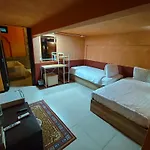 Retro Box Hotel Chumphon