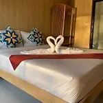 รตะธารา รีสอร์ท Ratathara Resort