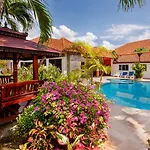 Pattaya Hill Close To Walking St And City