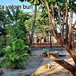 Lanta Valom Buri