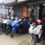 Let\' Go Backpackers Hostel