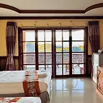 Maesalong Villa