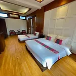 Risasinee Spa & Resort