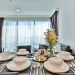 A503-Penthouse Amazing View 2Brs3Bedsao Nang Beach Center