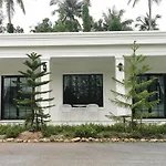 Tarn Villa Krabi