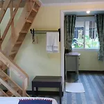 Baan Pong Tara