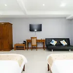 Baan Suan Khun Ta And Golf Resort