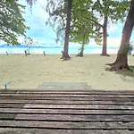 Kradan Beach Resort