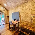 Koh Jum Bungalow & Hostel
