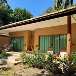 Sunny Cove Beach Resort Koh Phayam
