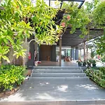 Baan Faa Talaychan Resort