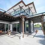 Baan Faa Talaychan Resort