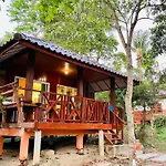 Marina Resort Koh Phayam Ranong