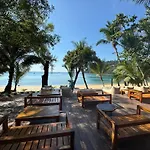 Sunny Cove Beach Resort Koh Phayam