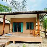 Marina Resort Koh Phayam Ranong