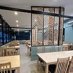Eastern View Resort And Pool Villa