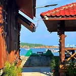 Homebeach Resort เกาะล้าน