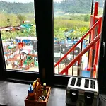 Chomview Lanta Water Park Resort