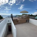 Lovelytheroom