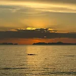 Coco Canopy Boutique Resort