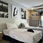 Stay Samed Hostel