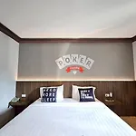 Paramount Palace Hotel Dannok