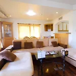 Seastar Hotel And Service Apartment