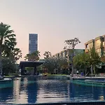 Lpn Cha-Am Beachfront Wifi 10 Meters To Beach 1Br ติดทะเล