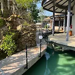 Ellipse Boutique Phayao